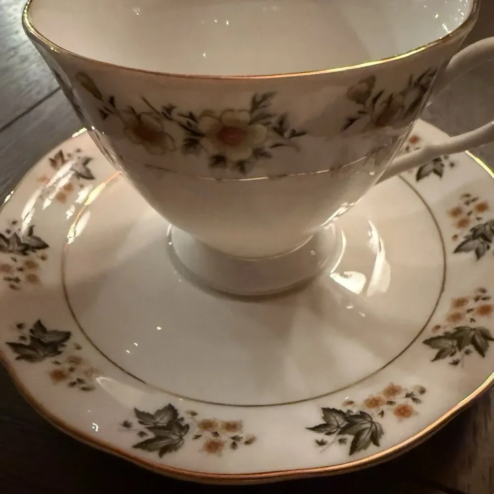 Vintage Liling China Tea Cup and Saucer Set - Green Pagoda Mark - Floral & Gold